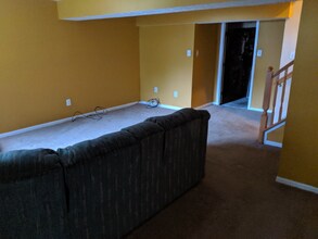 112 W Shetland Ct in Newark, DE - Building Photo - Building Photo