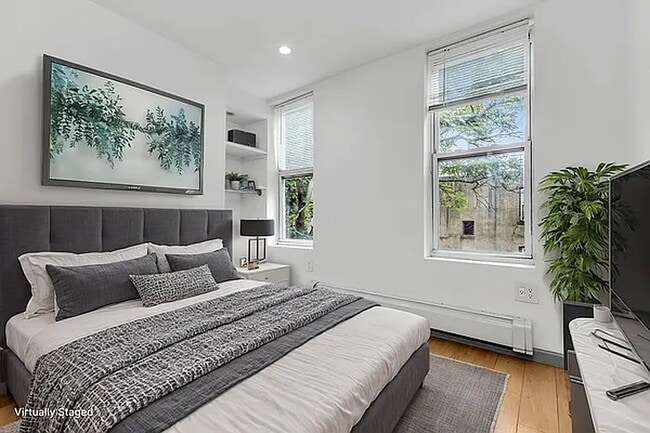 332 E 6th St in New York, NY - Foto de edificio - Building Photo