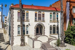 New Hampshire in Los Angeles, CA - Building Photo