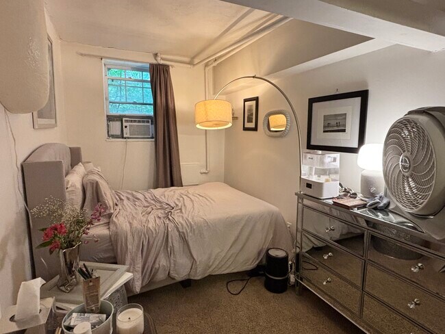 120 Amory St, Unit B2 in Brookline, MA - Building Photo - Building Photo