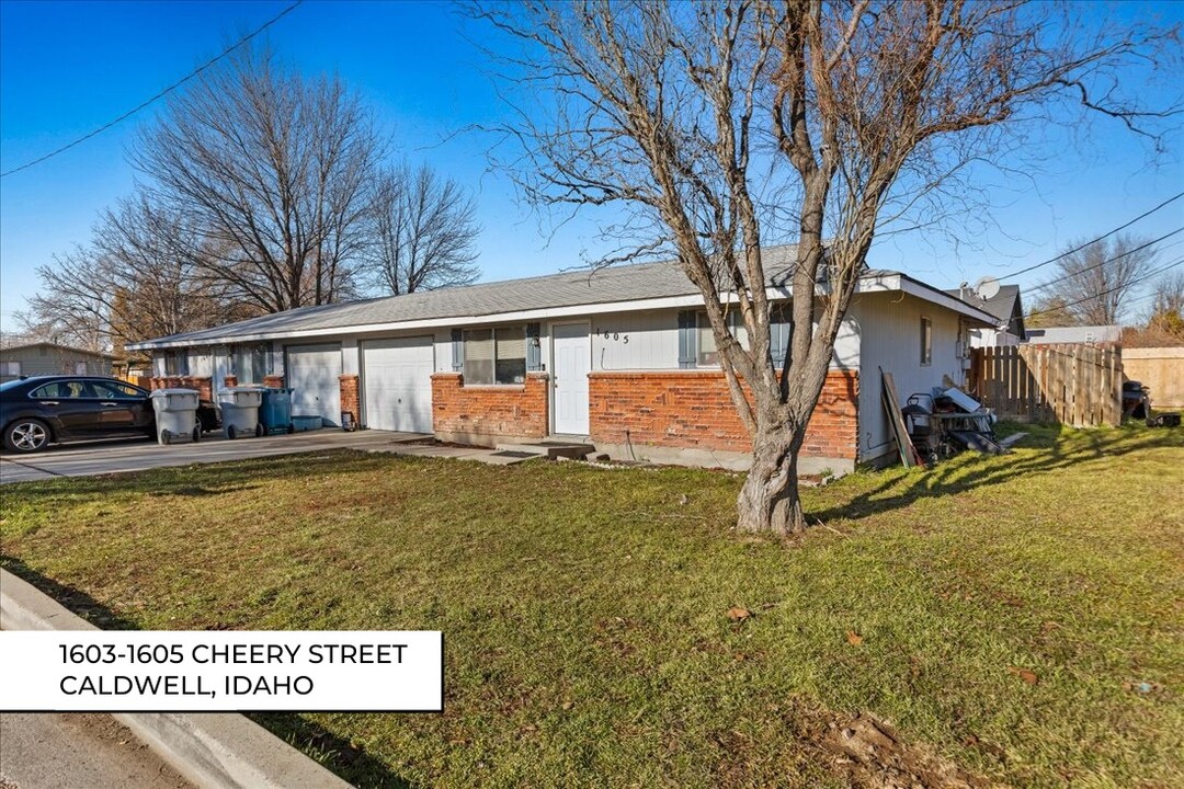 1603 Cherry St in Caldwell, ID - Building Photo