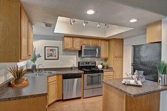 Desert Horizon in Scottsdale, AZ - Building Photo - Building Photo