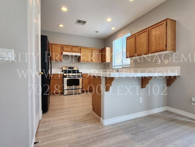 1842 Shining Elm Ct in North Las Vegas, NV - Building Photo - Building Photo