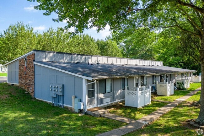 Stratford Apartments