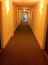 402 Highland Ave, Unit 21 in Somerville, MA - Foto de edificio - Building Photo