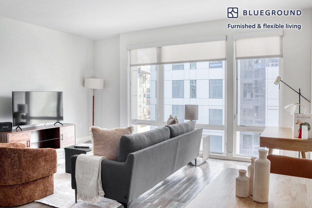 285 8th Ave N in Seattle, WA - Building Photo