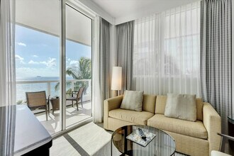4391 Collins Ave in Miami Beach, FL - Building Photo - Building Photo