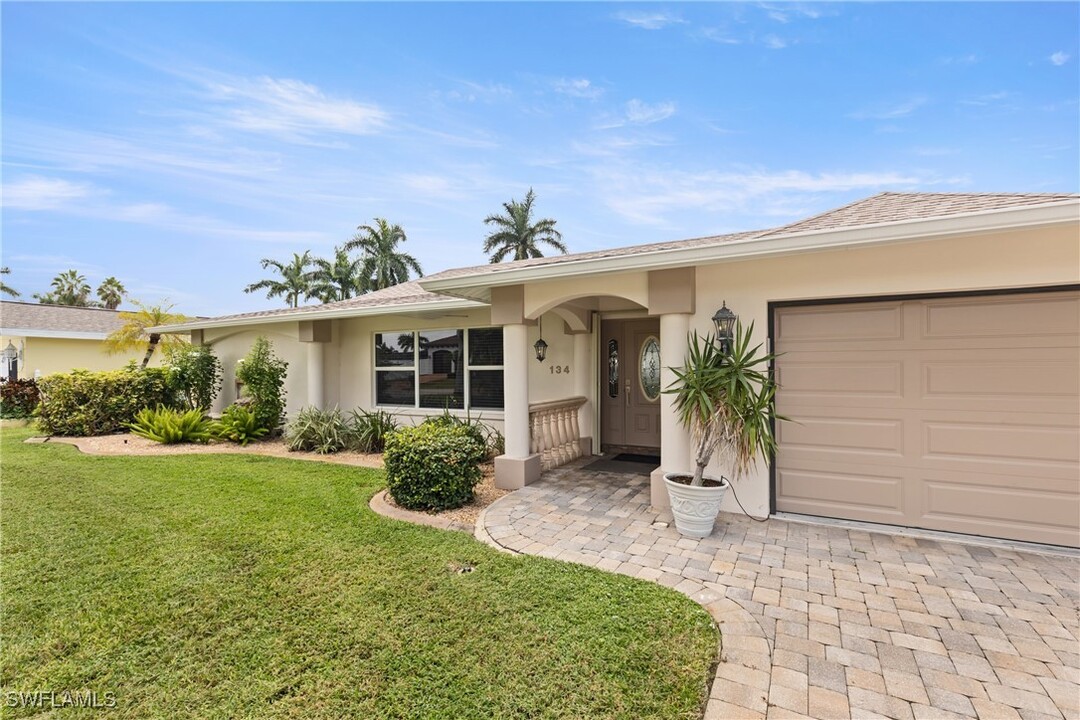 134 SW 57th Terrace in Cape Coral, FL - Building Photo