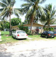 1429-1431 NE 118th Ter in Miami, FL - Building Photo - Building Photo