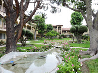 Villa Del Sol Apartments in Anaheim, CA - Building Photo - Building Photo