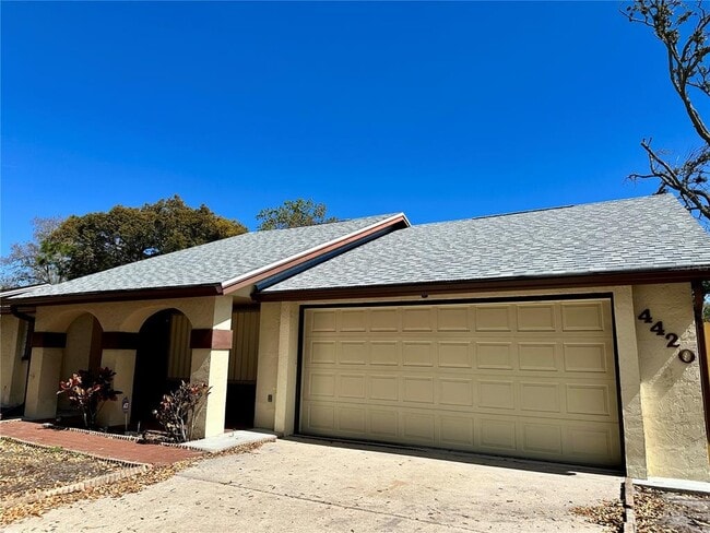 4420 Sawgrass Blvd in New Port Richey, FL - Building Photo - Building Photo