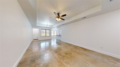 110 Flowers St in Waxahachie, TX - Building Photo - Building Photo