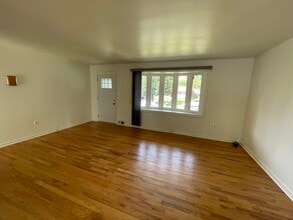 4114 Conger St in Silver Spring, MD - Foto de edificio - Building Photo