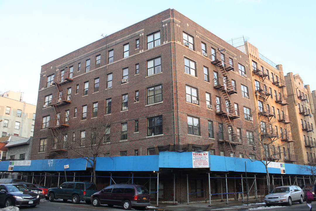 Morris Heights in Bronx, NY - Building Photo