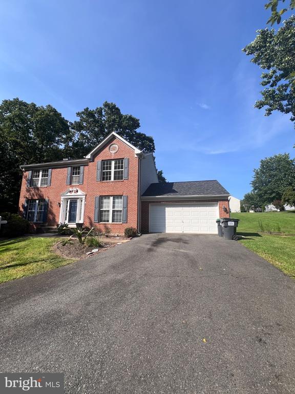 property at 10 Jolie Ct