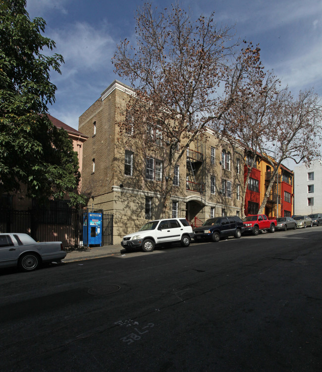 509 Union Dr in Los Angeles, CA - Foto de edificio - Building Photo