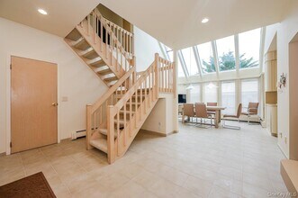 40 Cayuga Ave in Atlantic Beach, NY - Building Photo - Building Photo