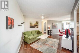 2665-2665 Windwood Dr. in Mississauga, ON - Building Photo - Building Photo