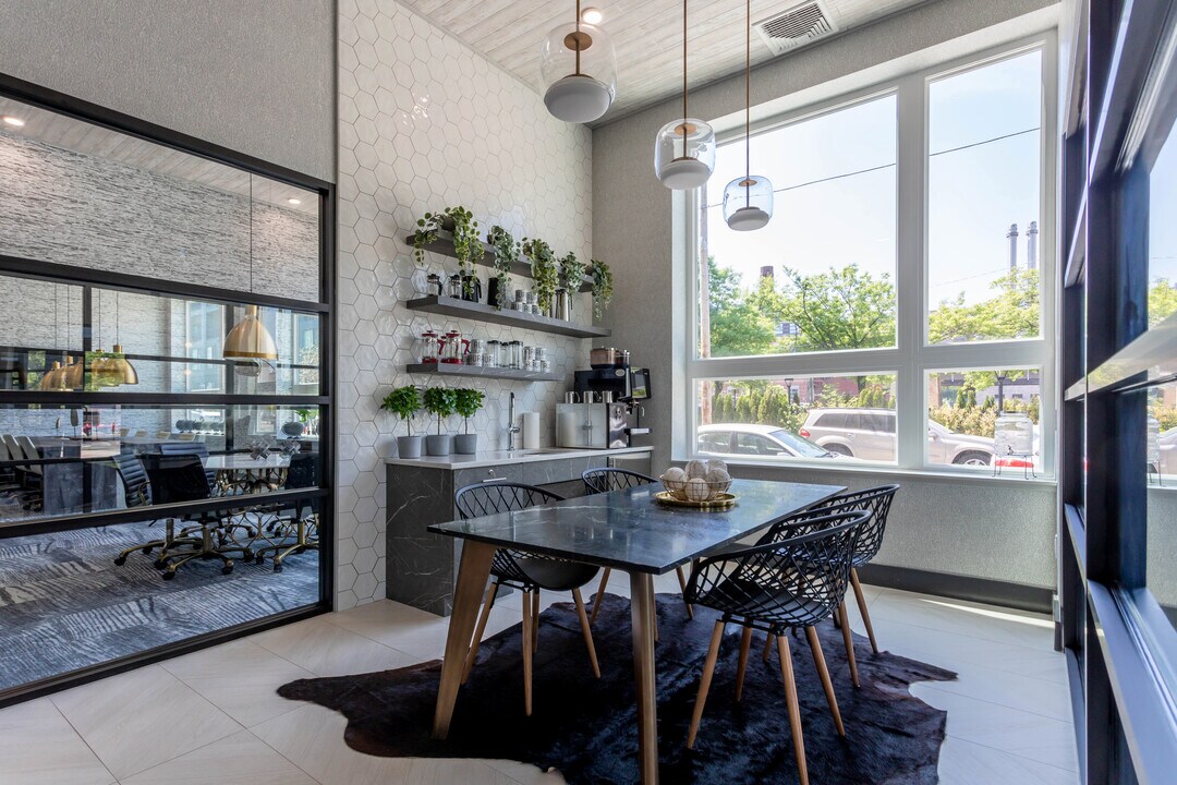 Aura at City Crossing in New Haven, CT - Foto de edificio