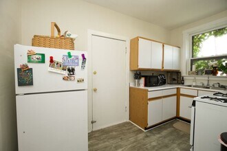 728 W Roscoe in Chicago, IL - Building Photo - Building Photo