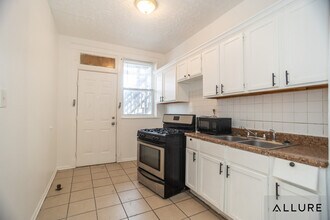 7250 S Yale Ave in Chicago, IL - Building Photo - Building Photo