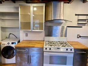 18 Tremont St, Unit 2 in Cambridge, MA - Building Photo - Building Photo