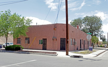 118 Bell Ave SE in Albuquerque, NM - Building Photo - Building Photo