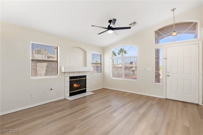 917 Blue Arroyo Dr in Henderson, NV - Building Photo - Building Photo