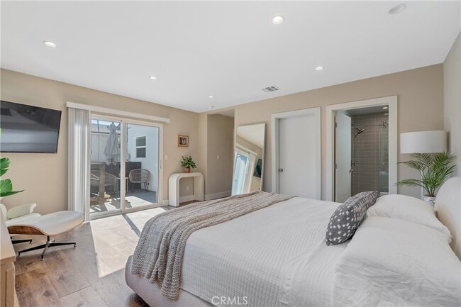 8034 Airlane Ave in Los Angeles, CA - Building Photo - Building Photo