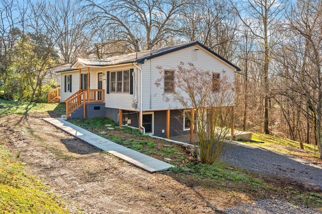1642 Keesee Rd in Clarksville, TN - Foto de edificio - Building Photo