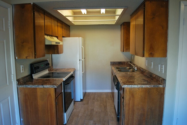 3502 Chisholm Trail in Killeen, TX - Building Photo - Building Photo