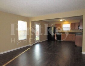 11419 High Grass Dr in Indianapolis, IN - Foto de edificio - Building Photo