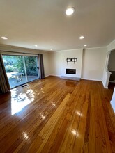 1053 Fairweather Dr in Sacramento, CA - Building Photo - Building Photo