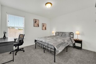 2113 Paxton Way in Denton, TX - Building Photo