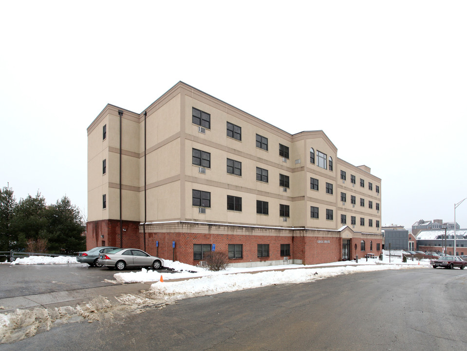 Grace House in Waterbury, CT - Building Photo