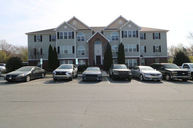 3761 Holmes Creek Pl in Winston-Salem, NC - Building Photo - Building Photo