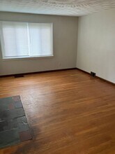 300 Helen St in North Syracuse, NY - Building Photo - Building Photo