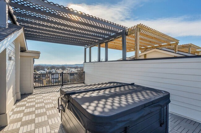5301 Centennial Blvd in Nashville, TN - Building Photo - Building Photo