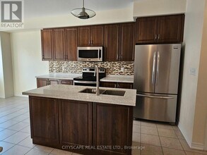 1354 Granrock Crescent in Mississauga, ON - Building Photo - Building Photo