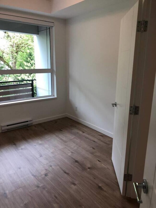 3182 Gladwin Rd in Abbotsford, BC - Building Photo - Building Photo