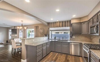 2021 Paradise Peak Dr in Las Vegas, NV - Building Photo - Building Photo