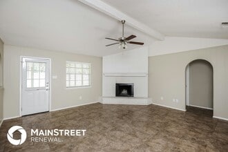 8805 Main St in North Richland Hills, TX - Foto de edificio - Building Photo