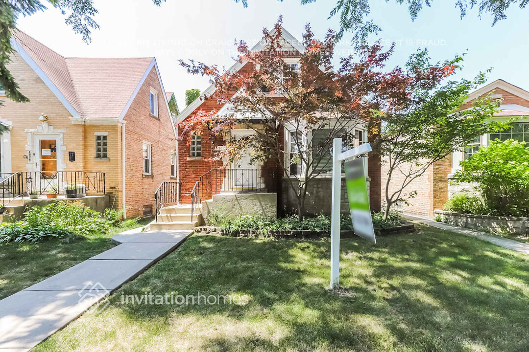 1934 N Natoma Ave in Chicago, IL - Building Photo