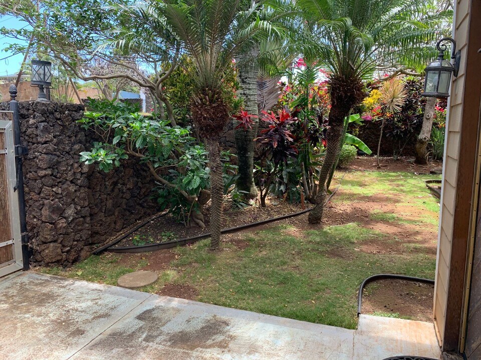 7 Hui Rd E in Lahaina, HI - Building Photo