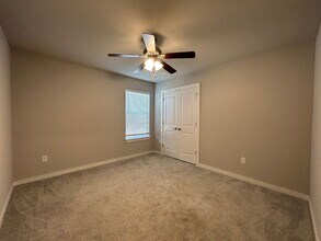 350 S Emerald Woods Run in Farmington, AR - Building Photo - Building Photo