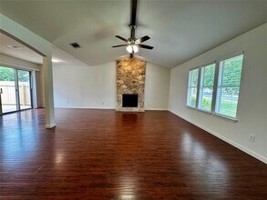 11215 Slippery Elm Trail in Austin, TX - Building Photo - Building Photo