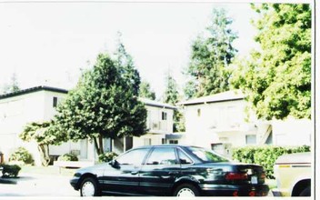 961-965 Ravenscourt Ave in San Jose, CA - Building Photo - Building Photo