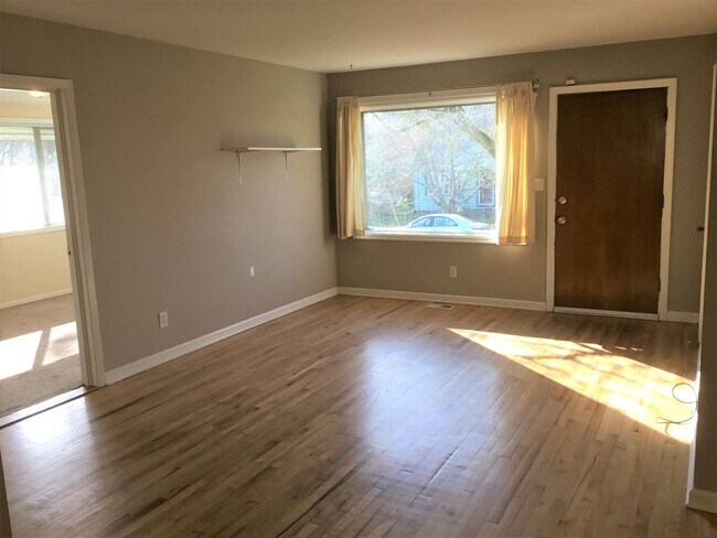 4670 N Concord Ave in Portland, OR - Building Photo - Building Photo