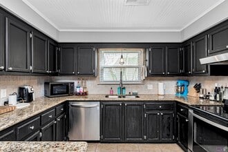 9221 Fox Run Ave in Baton Rouge, LA - Building Photo - Building Photo