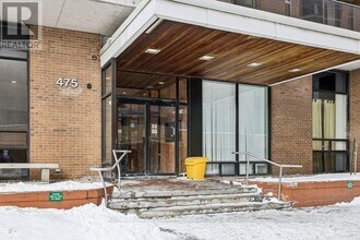 475 Laurier Ave W in Ottawa, ON - Building Photo - Building Photo